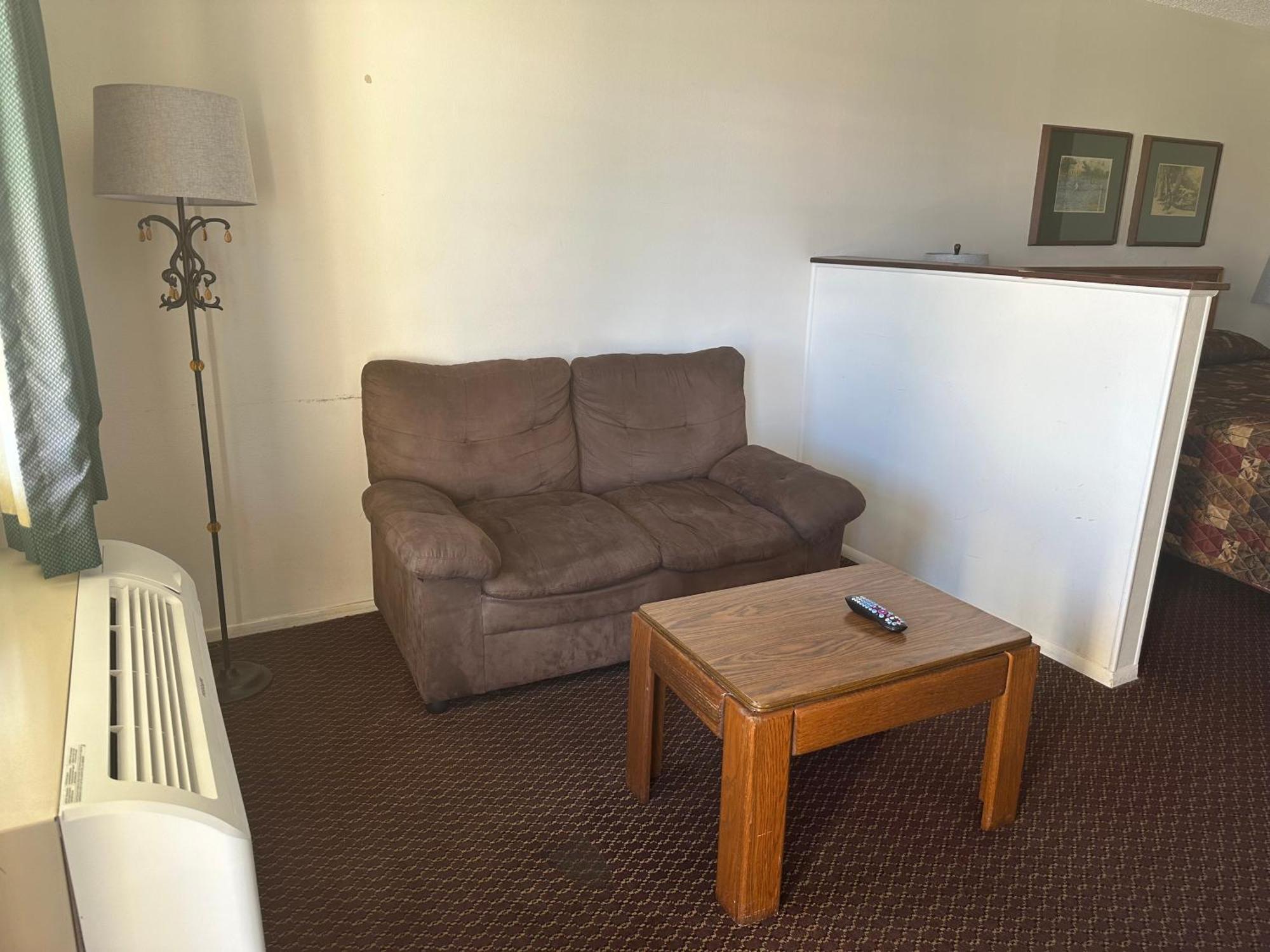 Windcrest Inn&suites 2*